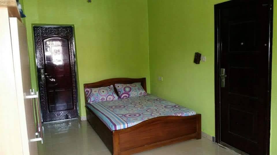 Clean guest room at PIKKMASTER BMV SUITE, 139 IBB Way, Calabar