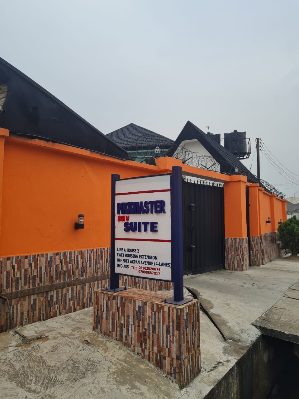 Backup generator equipment supporting electricity at PIKKMASTER BMV SUITE Uyo